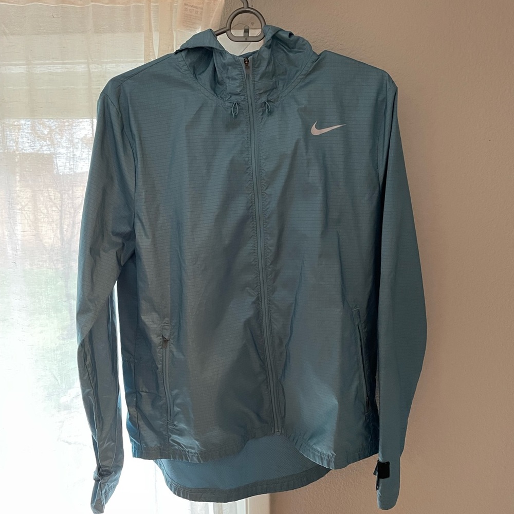 Nike lightweight jacket